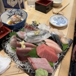 かかし屋 - 刺し盛ホタテと鰯は絶品