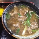 さつま - 本日の日替りは肉そば(うどん)とミニ玉子丼