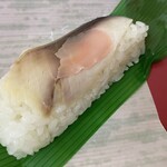 ○平　中華そば専門店 - 早寿し
      和歌山ラーメンのスープと相性良しです