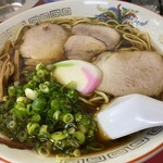 ○平　中華そば専門店 - 中華そば　固め
      ねぎがたっぷりで嬉しいです