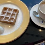 カフェテラス トリコロール - 