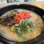 博多らーめん 万々 - 