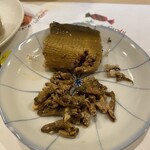 うを徳 - 高知県仁淀川産 落ち鮎子持ち、　青森県小川原湖産 ゴリ　有馬煮