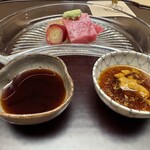 徳ㇵ本也 - 醤油　ポン酢の中には伊勢海老の肝　