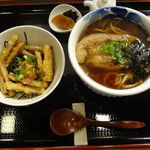 新たうどん - ミニ土ごぼう天丼＋おうどんセットにきつねトッピング