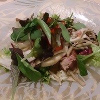 サント ウベルトゥス - サラダ：ほんのり温かい キノコ入りサラダ バルサミコ風味