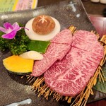 和牛炭火焼肉・韓国料理 じろべ  上尾店 - 