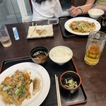 かね食堂 - 野菜炒めと麩炒め&餃子にビール