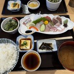 お食事処 魚屋 田丸 - 