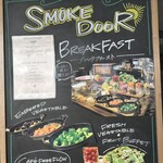 SMOKE DOOR - 2200円税別でこの内容は破格、ホテル宿泊者はさらに10%というのだから太っ腹すぎる。