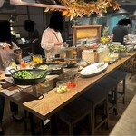 SMOKE DOOR - メイン以外のお料理はブュッフェ台から好きに取り放題。