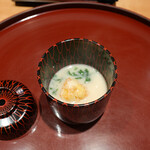 礒田 - サツマイモのおもち、京春菊、白味噌仕立て