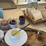 Farm to Me Restaurant - 