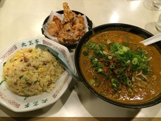 北京亭 - 坦々麺と焼飯セット