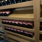 レヴォ - セラー内のお酒