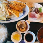 海の駅 黒潮 相差店 - 