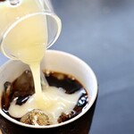 Thế Giới Cà Phê Trung Nguyên Legend - コンデンスミルクを入れて