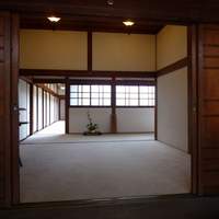 上杉伯爵邸 - 玄関です。