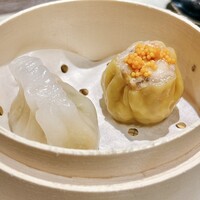 銀座 桃の木 - 点心2種(台湾蒸し餃子と香港焼売)