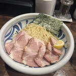 櫻井中華そば店 - 焼豚つけ蕎麦（大盛）