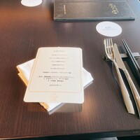THE DINING シノワ唐紅花＆鉄板フレンチ蒔絵 - 