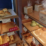 ヴィ・ド・フランス - 食パンも売られています