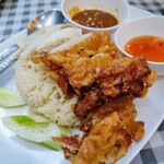 เฮง เฮง ข้าวมันไก่ตอน - 