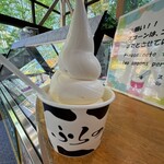 富良野チーズ工房 アイスミルク工房 - 