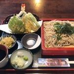 泉屋 - 料理写真:天ざるそば