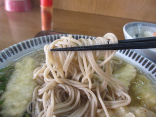 めん勝 - セットは蕎麦はうどんが選べましたが蕎麦派の私は迷わず蕎麦を選んでみました。
