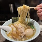らぁめん 涼虎 - 新味玉らぁめん塩