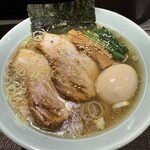 らぁめん 涼虎 - 新味玉らぁめん塩