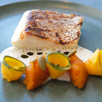 ブリーズ オブ トウキョウ - ランチコース 4450円 の真鯛のポアレ カボチャ添え