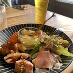 Dietro i tempi - 真ん中は冷たいとうもろこし