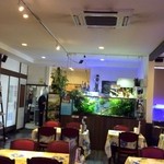 お食事処 美里 - 割と広い店内