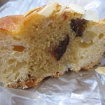 自家製天然コーボパンと焼き菓子　ぐらぱん - いちじくとアーモンドクリームのたると