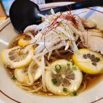 ｓｏｙ屋！ - 冷しレモン鶏チャーシュー麺～☆
