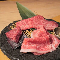 近江うし焼肉 にくTATSU 日本橋室町店 - 