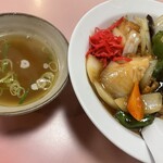 東菜館純ちゃん - これで、小盛り！？