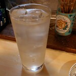 寅屋 - レモンサワー　360円