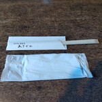そば処 時遊庵 あさかわ - 割り箸袋とおしぼり