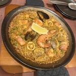 スペイン料理店 エステーリャ - 