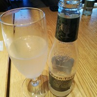 ウォルプタス 東京駅グランルーフ店 - 