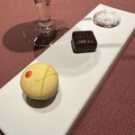 モノリス - お茶菓子