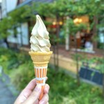 ミカドコーヒー - ・モカソフト(コーン) 520円/税込