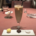 モノリス - アイスカフェオレ