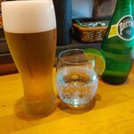 ななくさ食堂 - 香るエールとペリエ