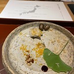 馳走 啐啄一十  - 1週間寝かせた八幡浜の白甘鯛　鱗と皮はあえて別に　カラスミ　ムカゴ　食べかけ