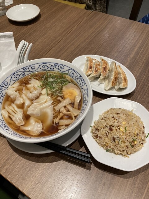 Benitora Gyoza Bo Ion Moru Shijonawate