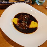 ななくさ食堂 - とろーりオムレツ黒毛和牛バラ肉のデミグラスソース